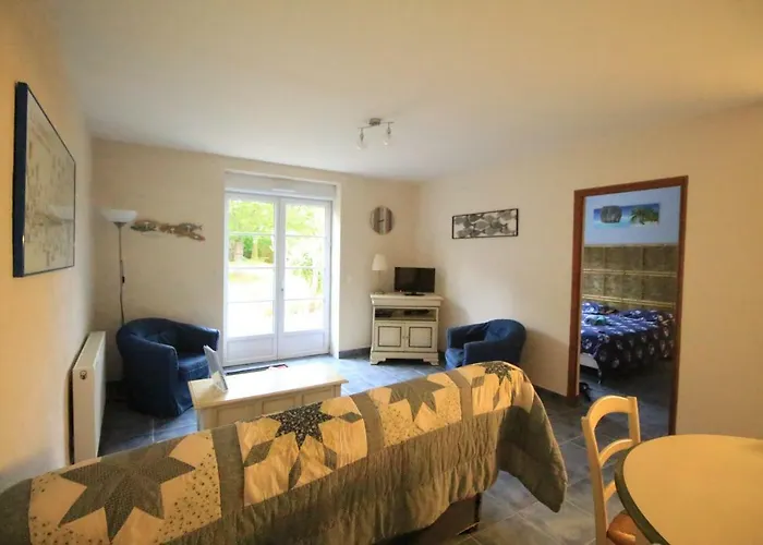 Lou Peyrol Nyaraló *