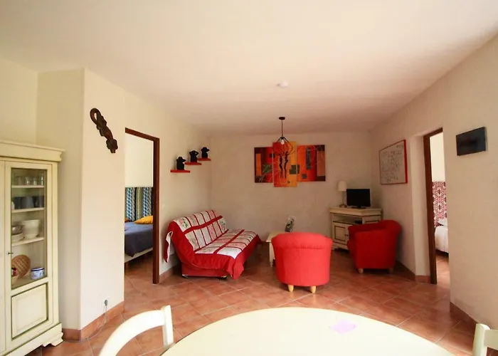 Lou Peyrol Nyaraló *